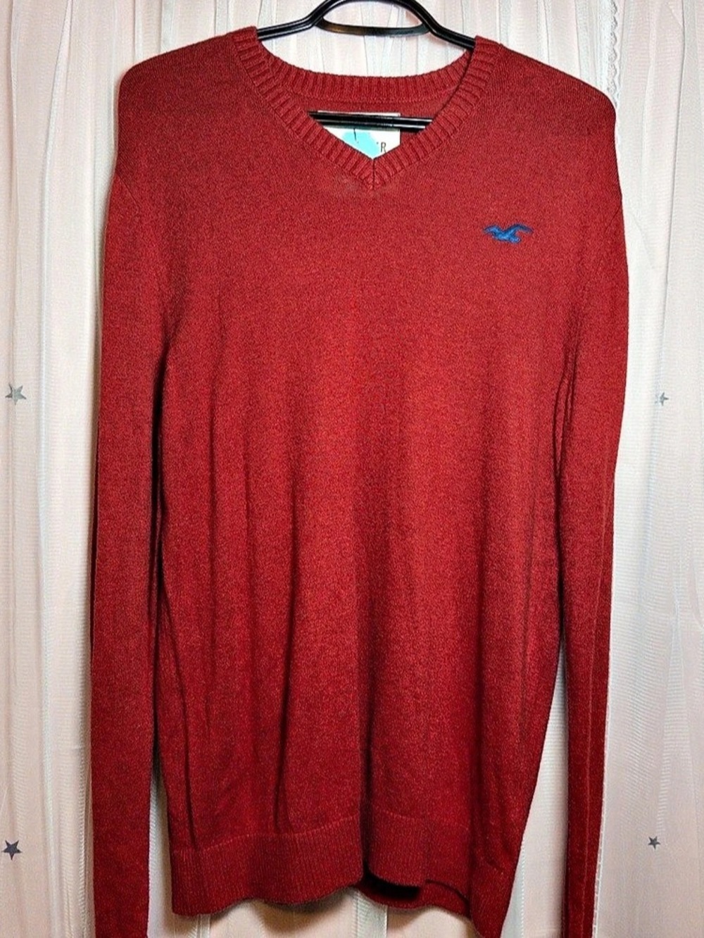 Men’s Hollister V-Neck Sweater Red Crewneck | Mallcore Elevated Casual Fall